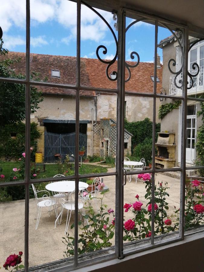 Le Relais Des Roses- Chambres D'Hotes Vatan المظهر الخارجي الصورة